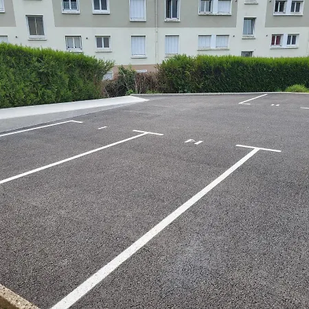 Un Bel Appartement Proche Centre Ville Et 20 Mn Du Puy Du Fou Cholet Exterior foto