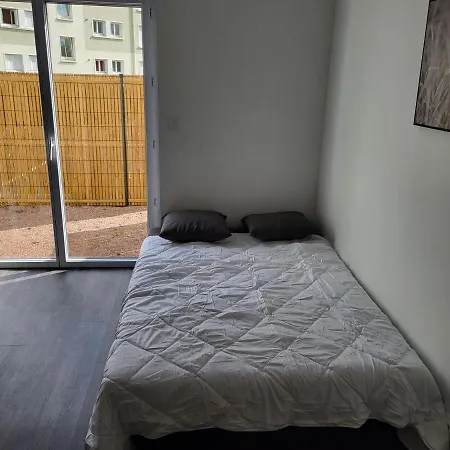 Un Bel Appartement Proche Centre Ville Et 20 Mn Du Puy Du Fou Cholet Exterior foto