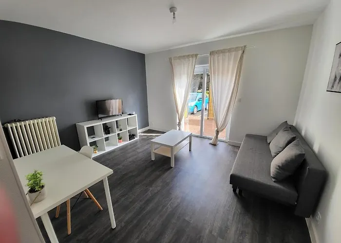 Un Bel Appartement Proche Centre Ville Et 20 Mn Du Puy Du Fou